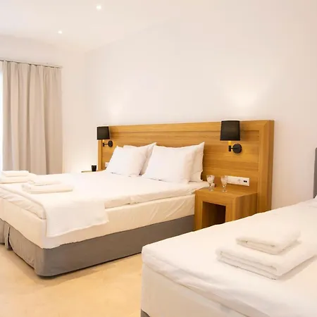 Smile Nydri (Lefkada)