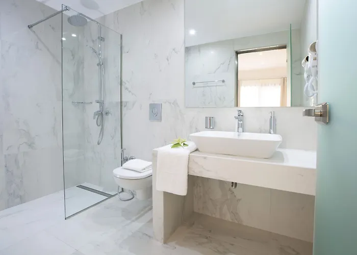 Smile 3* Nydri (Lefkada)